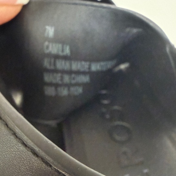 AEROSOLES Black Strappy Block Heels - Picture 6 of 7